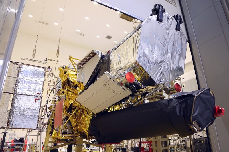 Обсерватория Спектр-РГ (фото НПО Лавочкина)